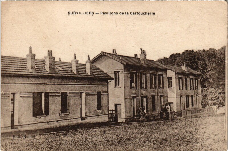 Carte postale ancienne Survilliers Pavillons de la Cartoucherie France à Survilliers