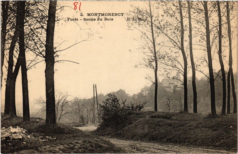 Carte postale ancienne Montmorency Foret, Sortie du Bois France à Montmorency