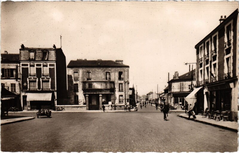 Carte postale ancienne Argenteuil Place du 11 Novembre France à Argenteuil
