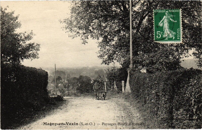 Carte postale ancienne Magny en Vexin Paysage Route d'Arthieul France à Magny-en-Vexin