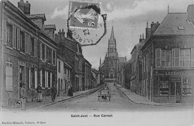 Carte postale ancienne Saint Just - Rue Carnot