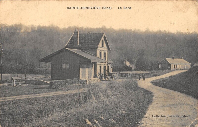 Carte postale ancienne Sainte Genevieve - La Gare