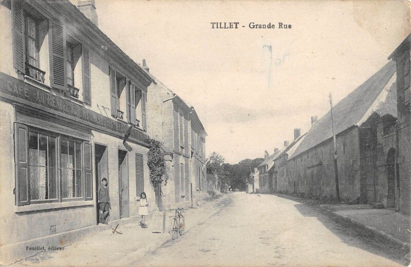 Carte postale ancienne Tillet - Grande Rue