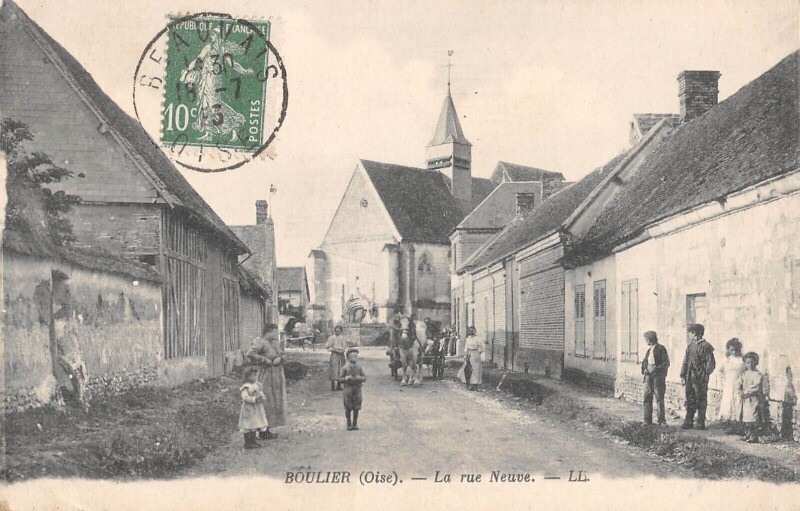 Carte postale ancienne Boulier - La Rue Neuve