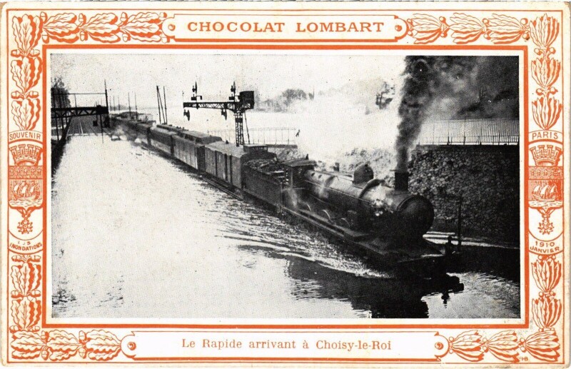 Carte postale ancienne Inondations 1910 Choisy-le-Roi Rapide arrivant à Choisy-le-Roi