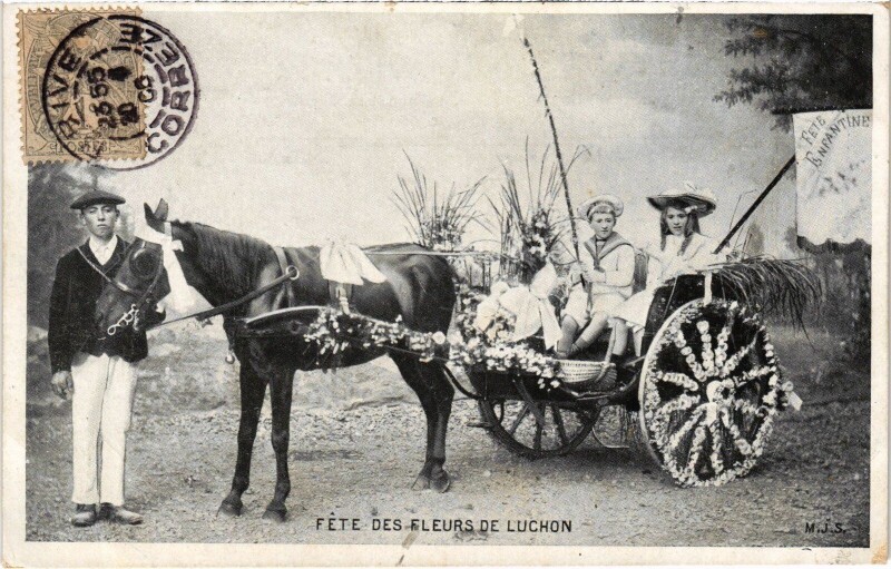 Carte postale ancienne Luchon Fete des Fleurs