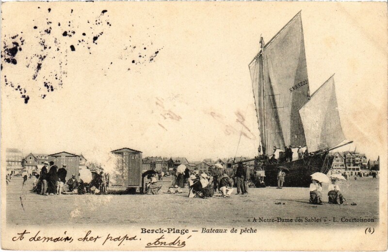 Carte postale ancienne Berck-Plage Bateaux de peche à Berck