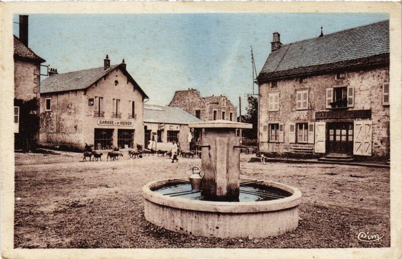 Carte postale ancienne Valuéjols La Place à Valuéjols