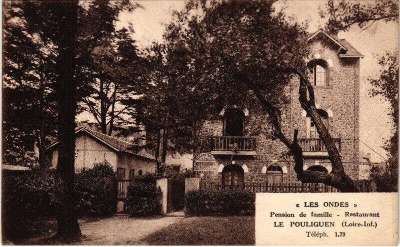 Carte postale ancienne Le Pouliguen Les Ondes Pension de famille au Pouliguen