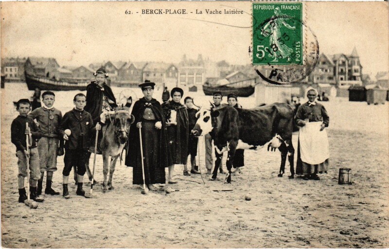 Carte postale ancienne Berck-Plage Vahce laitiere à Berck