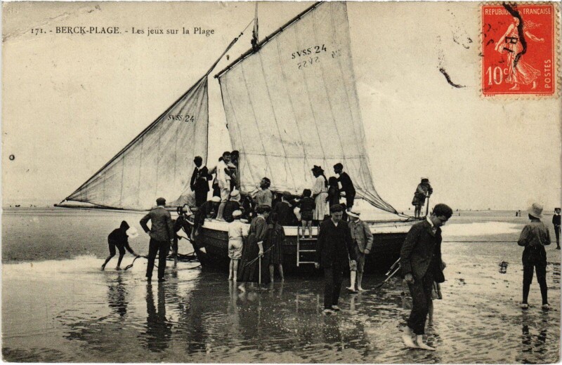 Carte postale ancienne Berck-Plage Les jeux sur la Plage à Berck