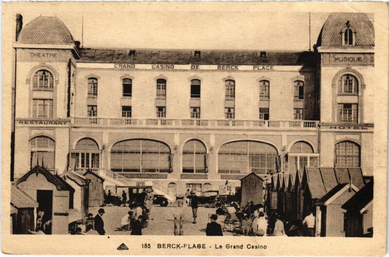 Carte postale ancienne Berck-Plage Grand Casino à Berck