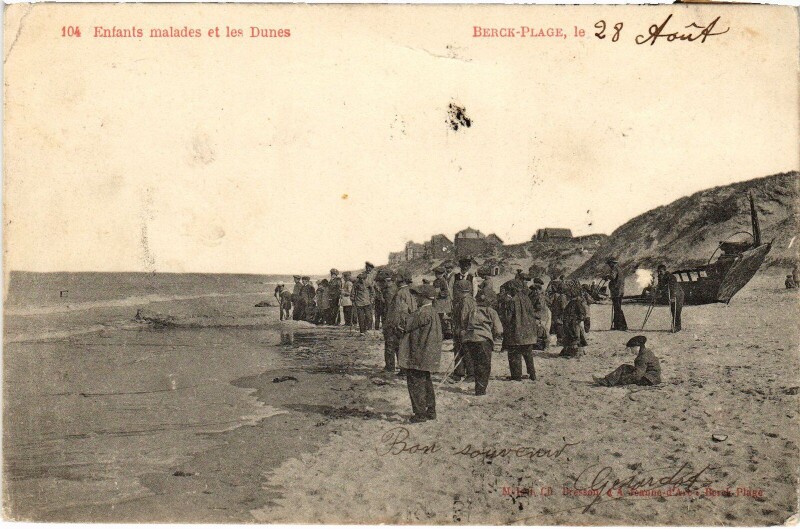 Carte postale ancienne Berck-Plage Enfants malades et les Dunes à Berck