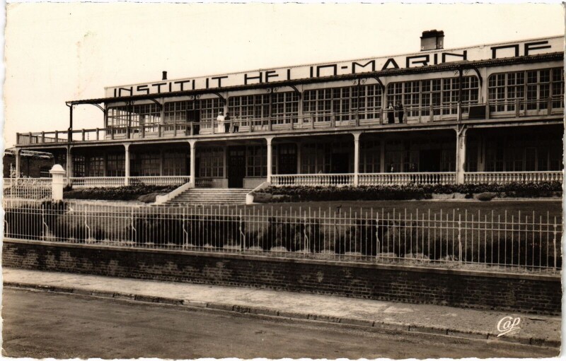 Carte postale ancienne Berck-Plage Institut Helio-marin à Berck