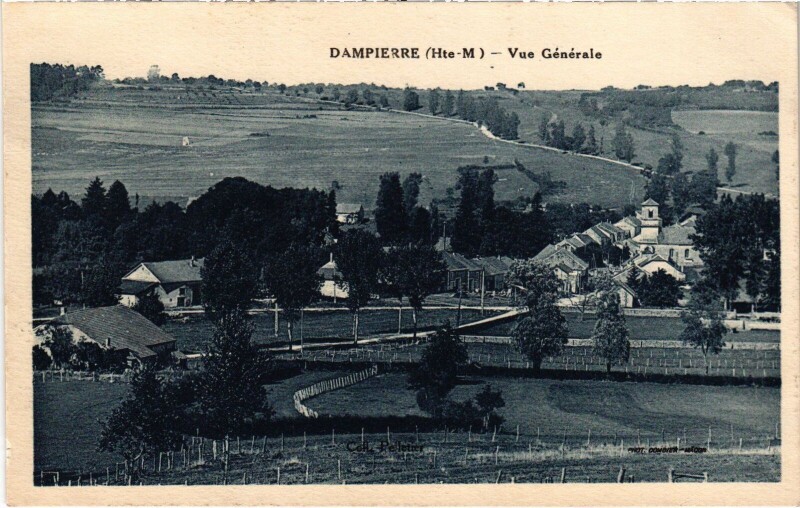 Carte postale ancienne Dampierre Vue générale à Dampierre