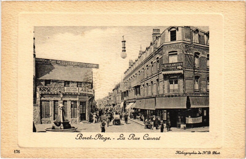 Carte postale ancienne Berck-Plage Rue Carnot à Berck