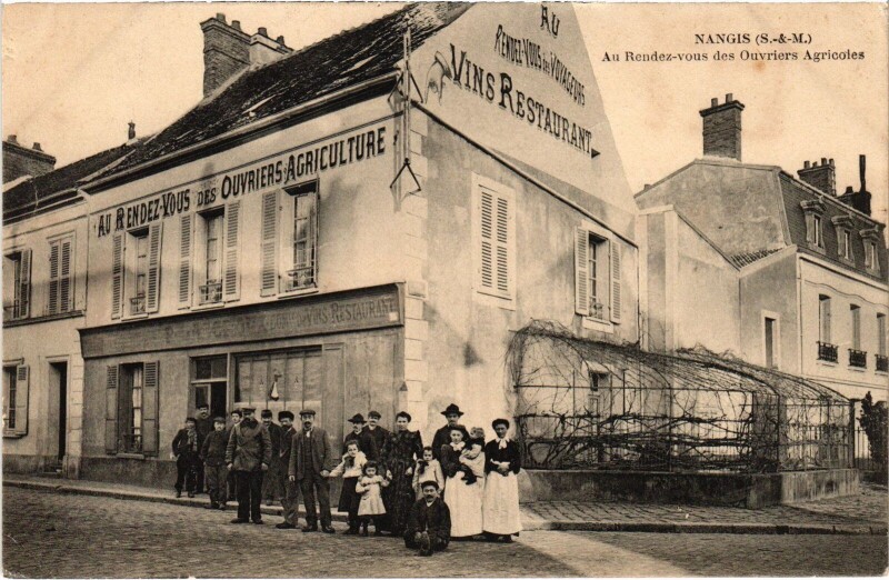 Carte postale ancienne Nangis Au Rendez-vous des Ouvriers Agricoles à Nangis