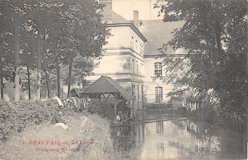 Carte postale ancienne Beauvais - Le Lavoir - Boulevard Saint Jean à Beauvais