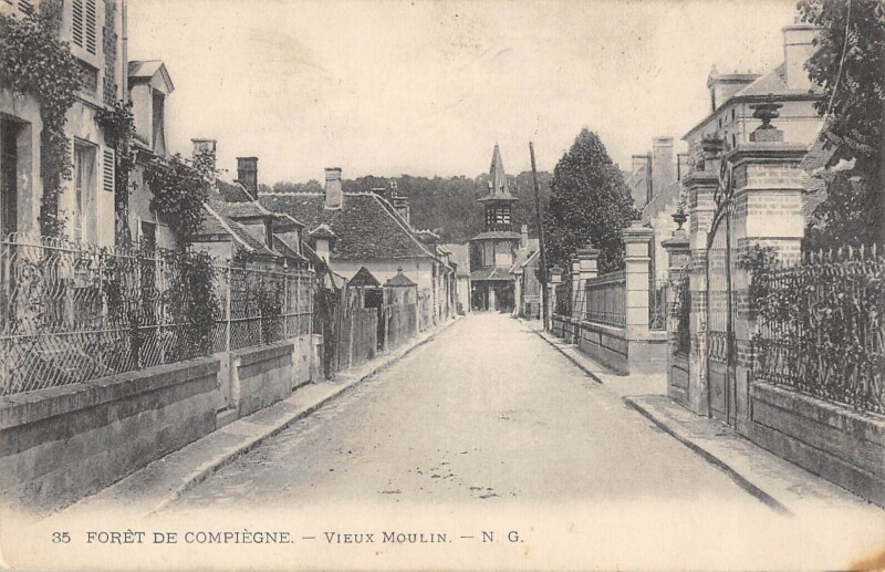 Carte postale ancienne Foret De Compiegne - Vieux Moulin à Vieux-Moulin