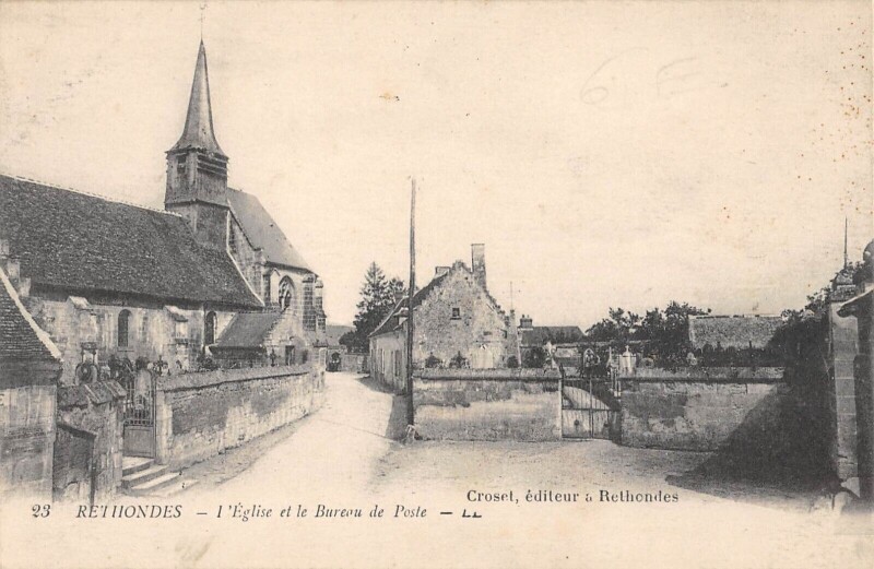 Carte postale ancienne Rethondes - Eglise Et Bureau De Poste à Rethondes