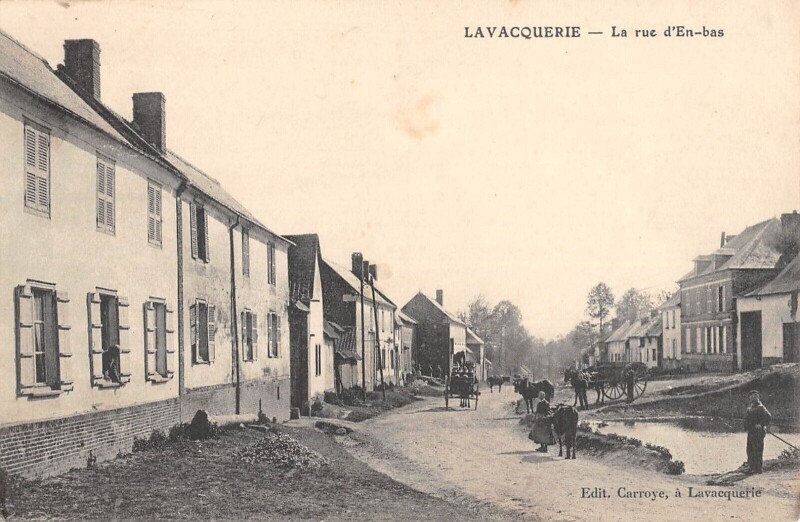 Carte postale ancienne Lavacquerie / La Rue D'En Bas à Lavacquerie