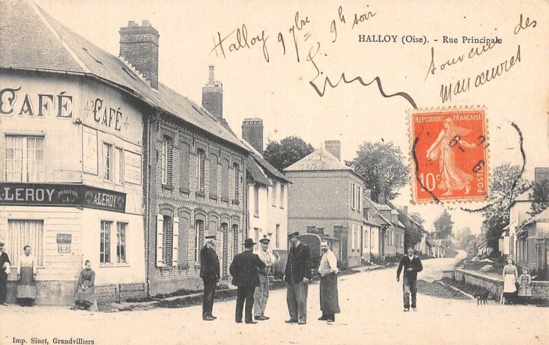 Carte postale ancienne Halloy / Rue Principale à Halloy