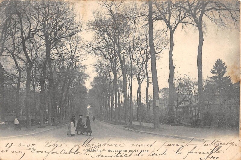 Carte postale ancienne Beauvais - Boulevard De La Gare à Beauvais