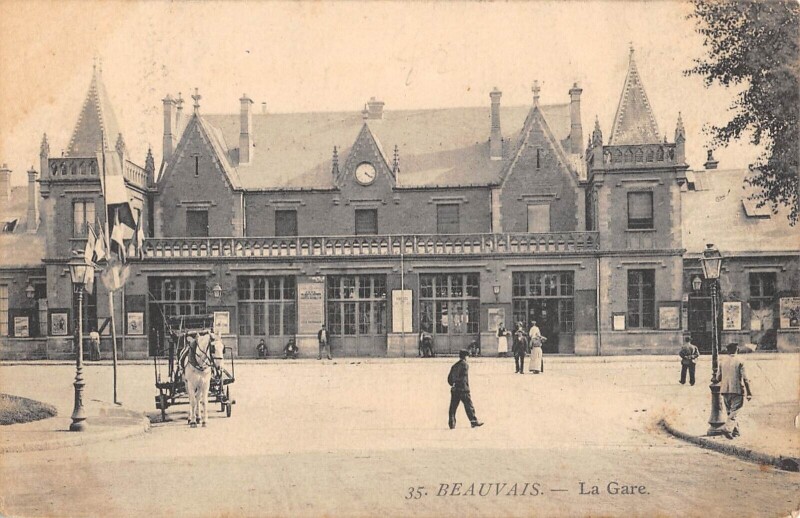 Carte postale ancienne Beauvais - La Gare à Beauvais