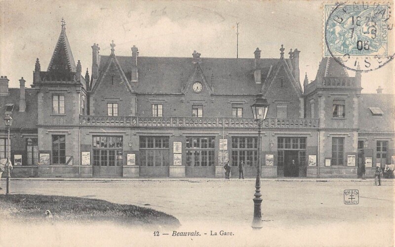 Carte postale ancienne Beauvais - La Gare à Beauvais