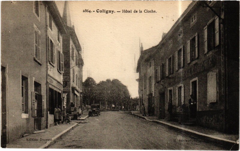 Carte postale ancienne Coligny hotel de la Cloche à Coligny