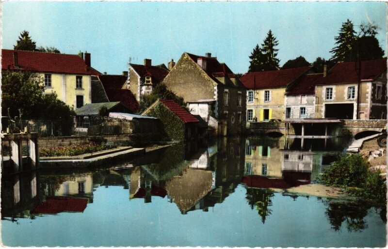 Carte postale ancienne Donzy Bords du Nohain Pont à Donzy