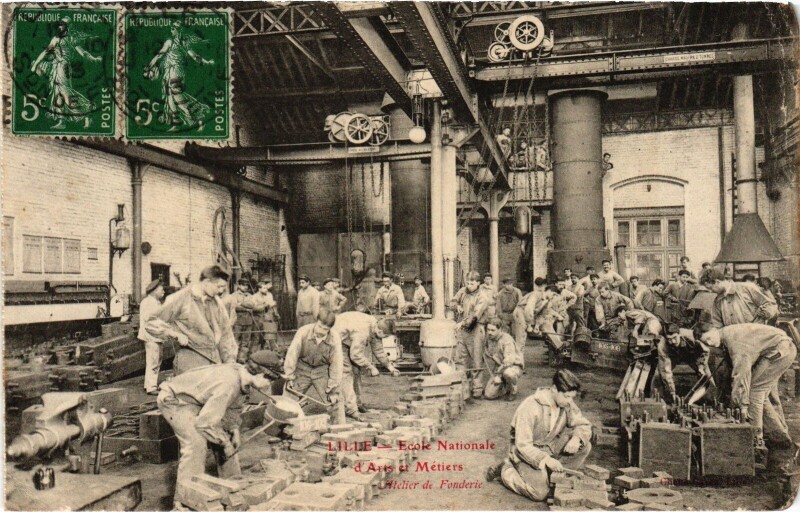 Carte postale ancienne Lille Ecole nationale d'Arts et Métiers Atelier de Fonderie à Lille