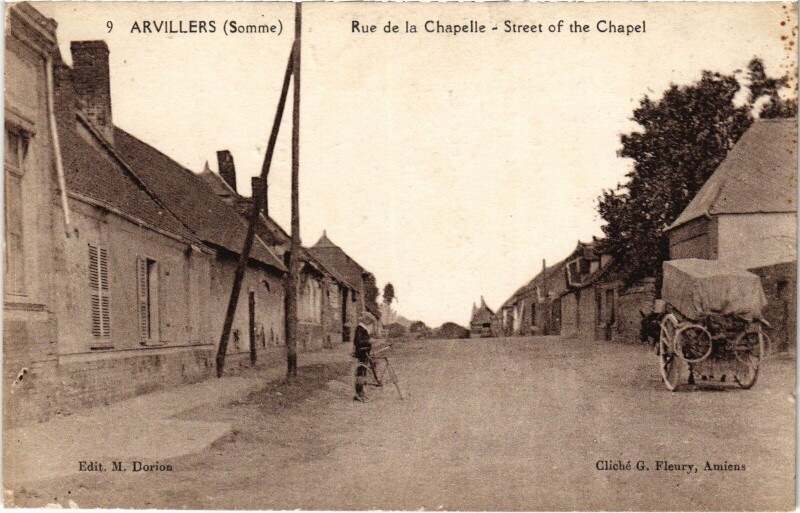 Carte postale ancienne Arvillers Rue del a Chapelle à Arvillers