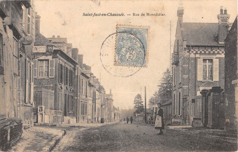 Carte postale ancienne Saint Just En Chaussee - Rue De Montdidier