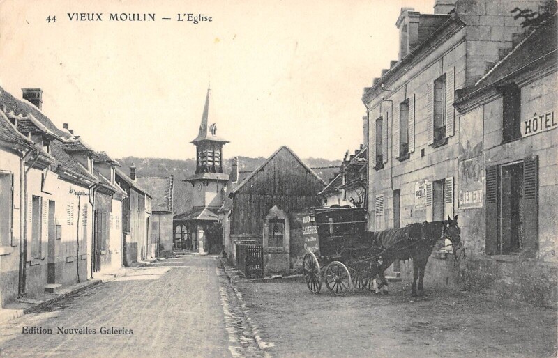 Carte postale ancienne Vieux Moulin / Eglise à Vieux-Moulin