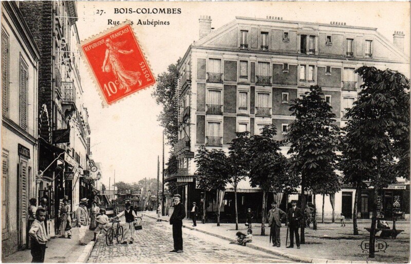 Carte postale ancienne Bois-Colombes Rue des Aubépines à Bois-Colombes