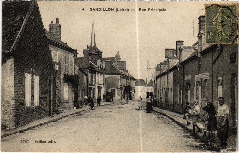 Carte postale ancienne Sandillon Rue Principale à Sandillon