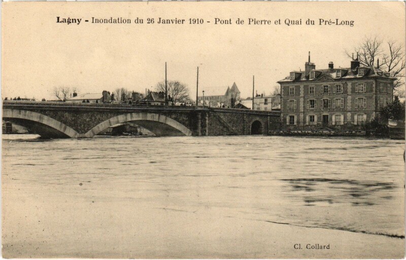 Carte postale ancienne Lagny Inondations Pont de Pierre