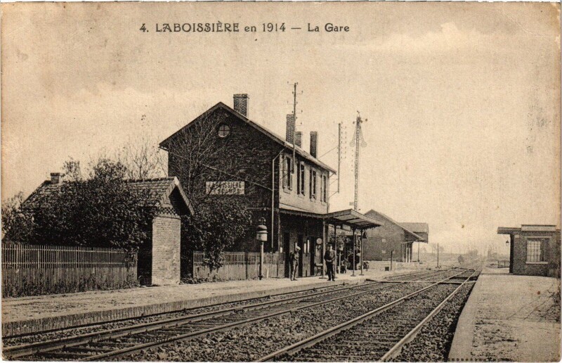 Carte postale ancienne Laboissiere La Gare Railway Station