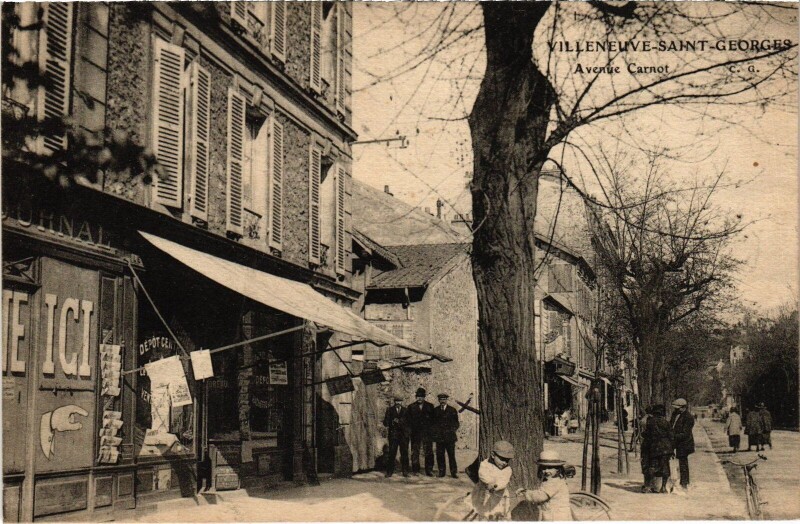 Carte postale ancienne Villeneuve-Saint-Georges Avenue Carnot à Villeneuve-Saint-Georges