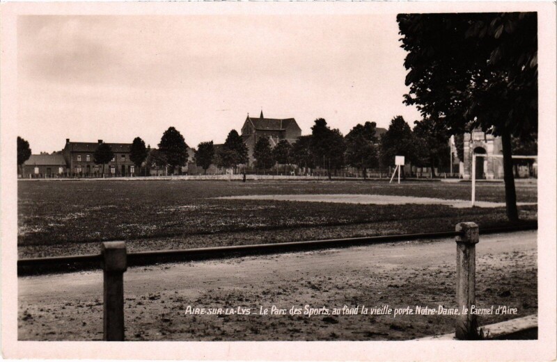 Carte postale ancienne Aire-sur-la-Lys Parc des Sports à Aire-sur-la-Lys