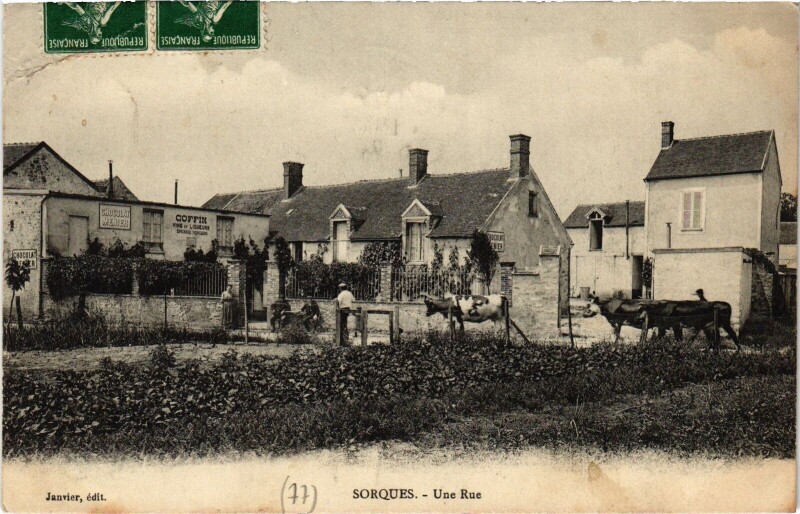 Carte postale ancienne Sorques Une Rue