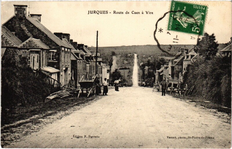 Carte postale ancienne Jurques Route de caen a Vire