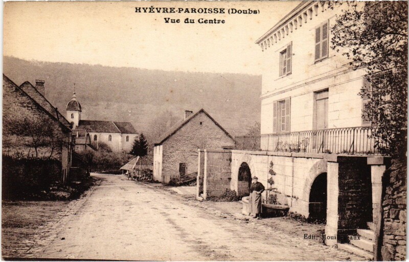 Carte postale ancienne Hyevre-Paroisse Vue du Centre