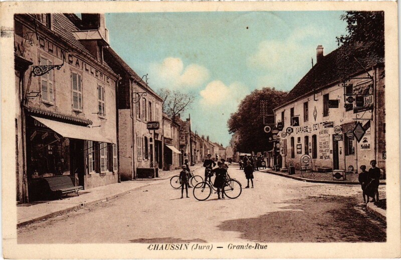 Carte postale ancienne Chaussin Grande Rue à Chaussin