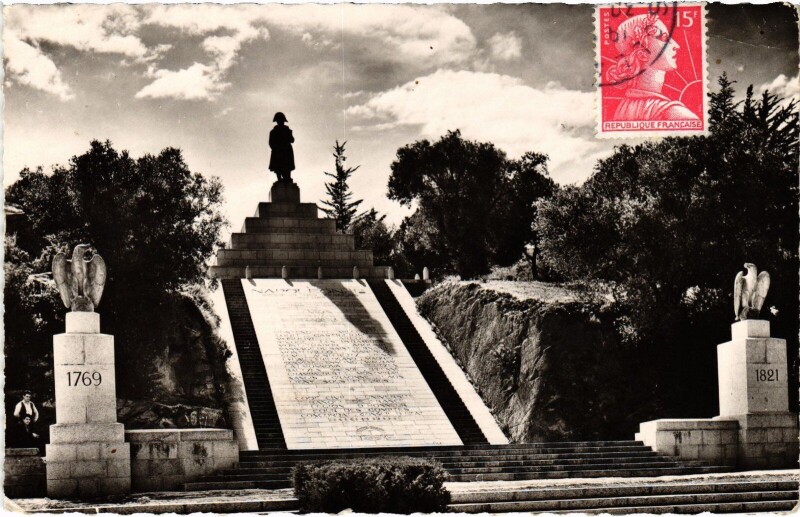 Carte postale ancienne Ajaccio Monument Napoleon à Ajaccio