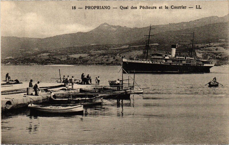 Carte postale ancienne Propriano Quai des Pecheurs et le Courrier