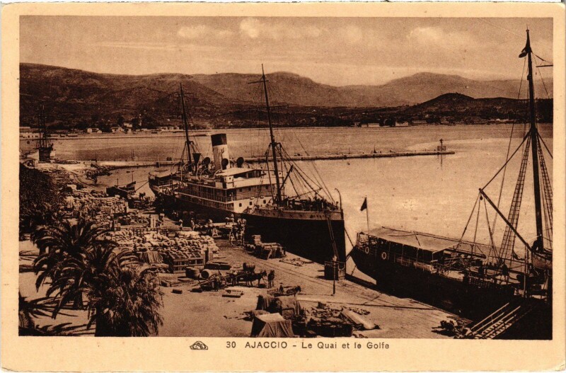 Carte postale ancienne Ajaccio Le Quai et le Golfe à Ajaccio