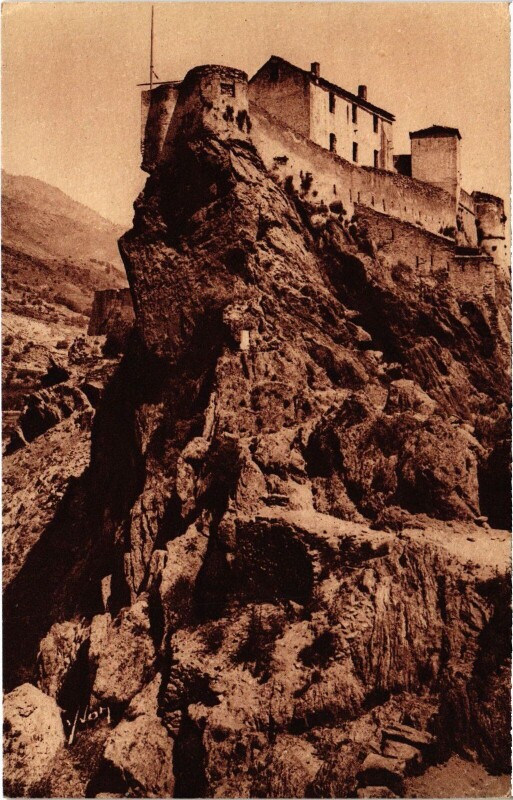 Carte postale ancienne Corte La Citadelle à Corte