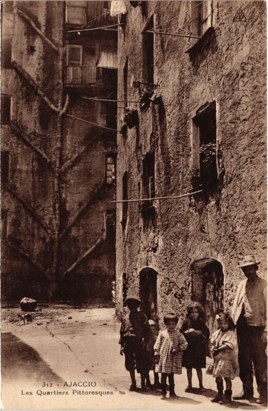 Carte postale ancienne Ajaccio Les Quartiers Pittoresques à Ajaccio